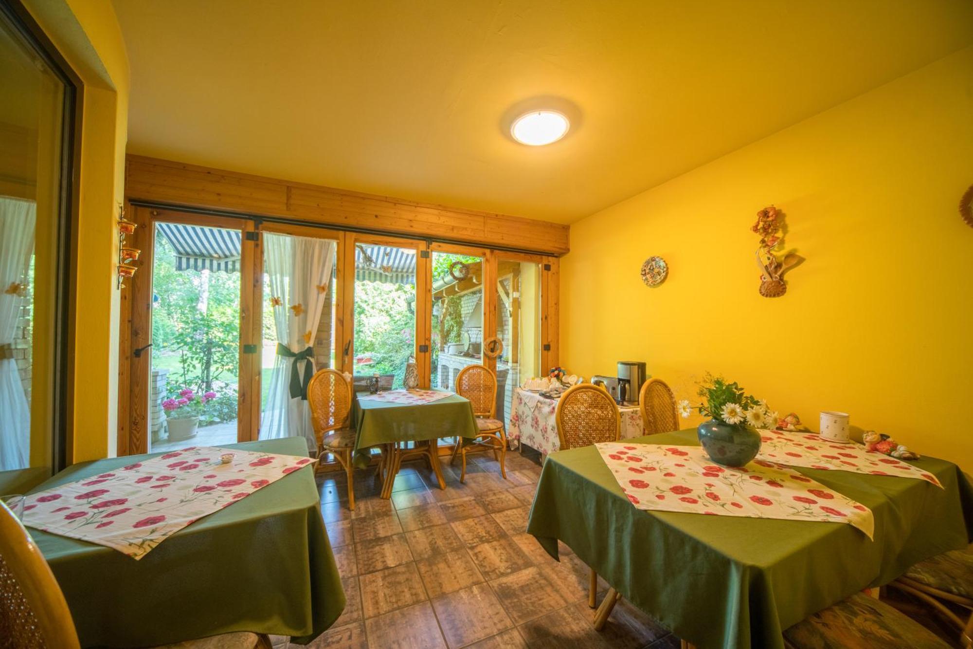 Siesta Vendeghaz Villa Eger Eksteriør bilde
